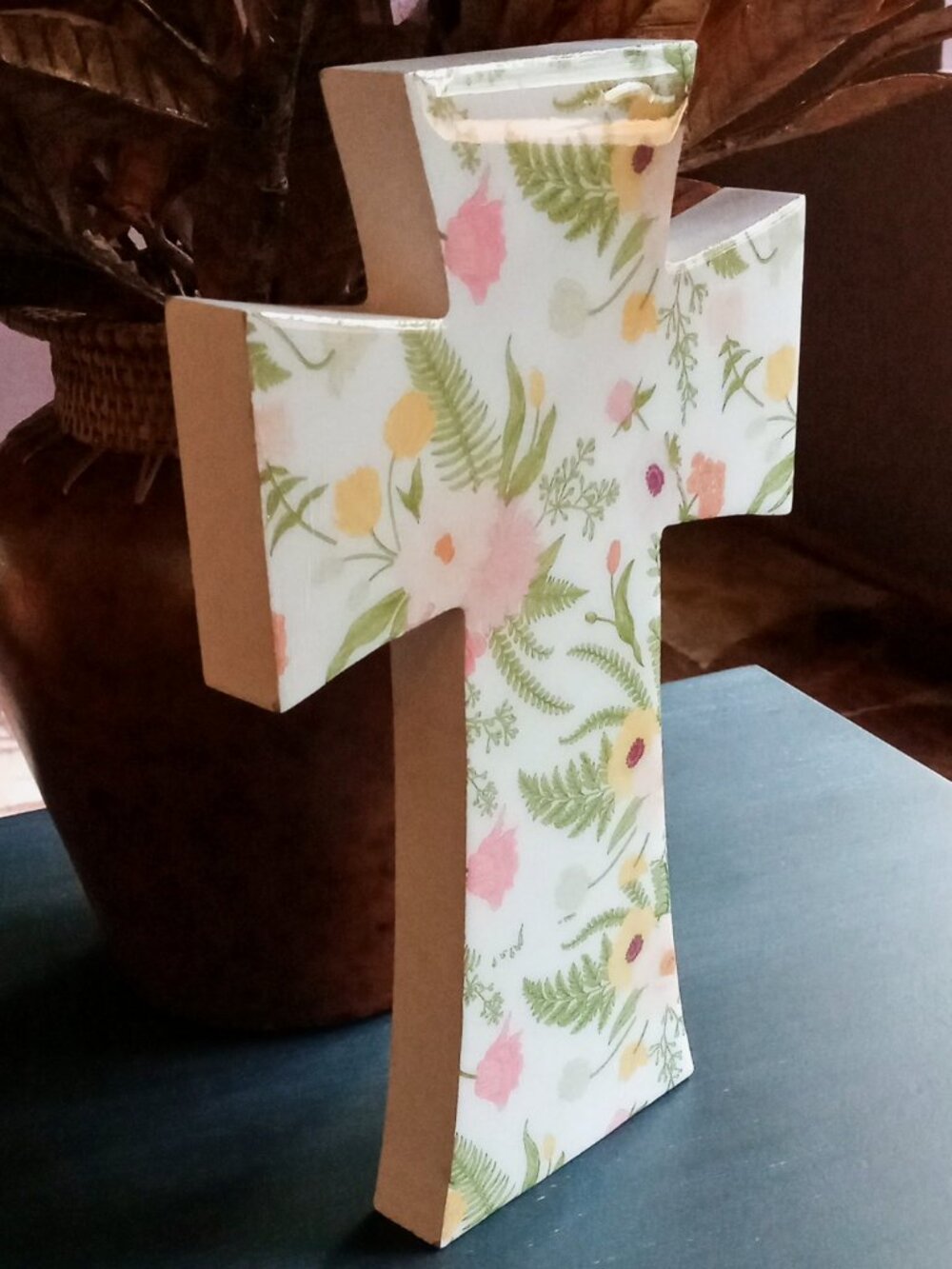 🌸Quill to Paper by Sixtrees Wildflower Freestanding Wood Cross Shabby Chic🌸